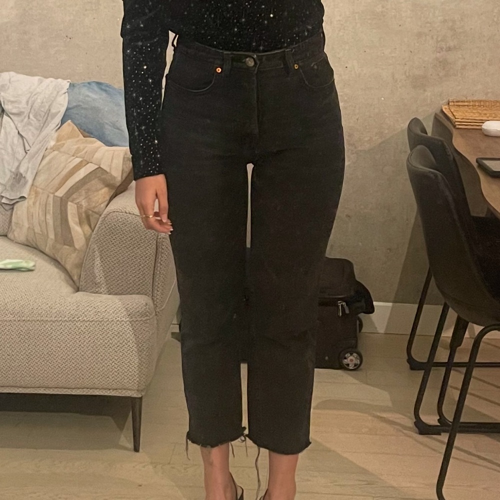 ZARA DARK GREY/BLACK STRAIGHT JEANS
